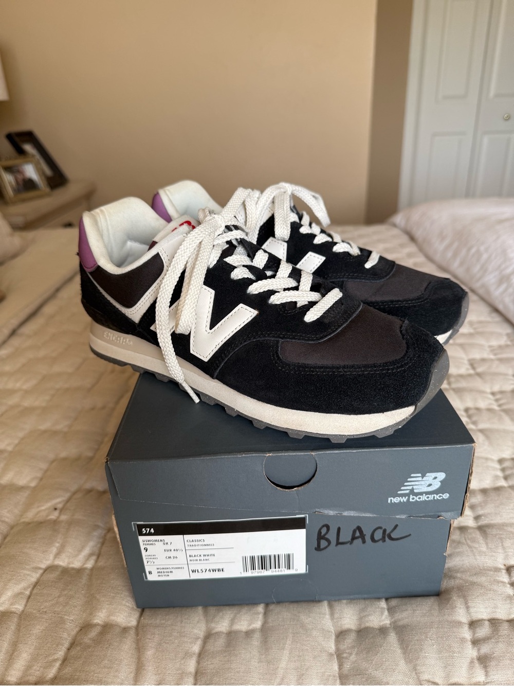 New Balance style 574 Women’s Black/White/Purple Classic Sneakers size 9